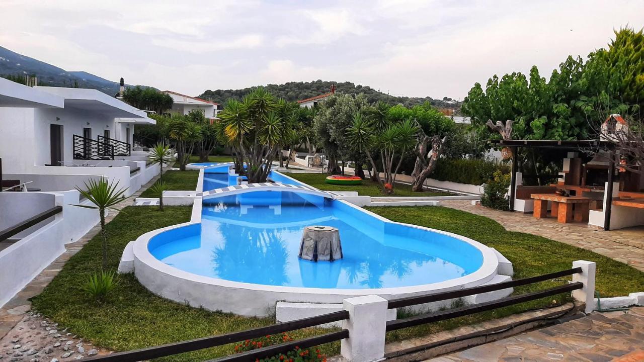Holiday House สเกียธอสทาวน์ ภายนอก รูปภาพ
