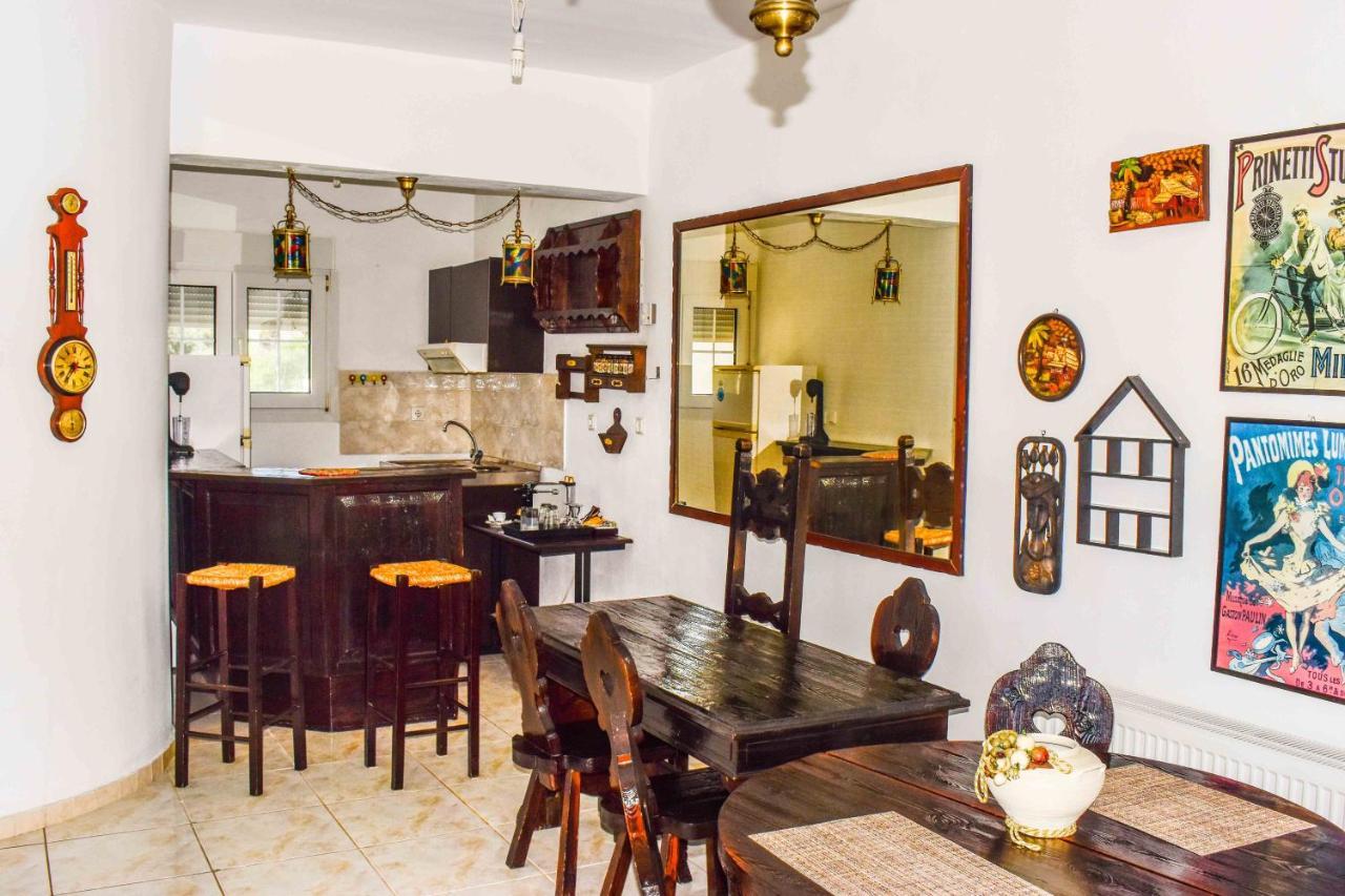 Holiday House สเกียธอสทาวน์ ภายนอก รูปภาพ