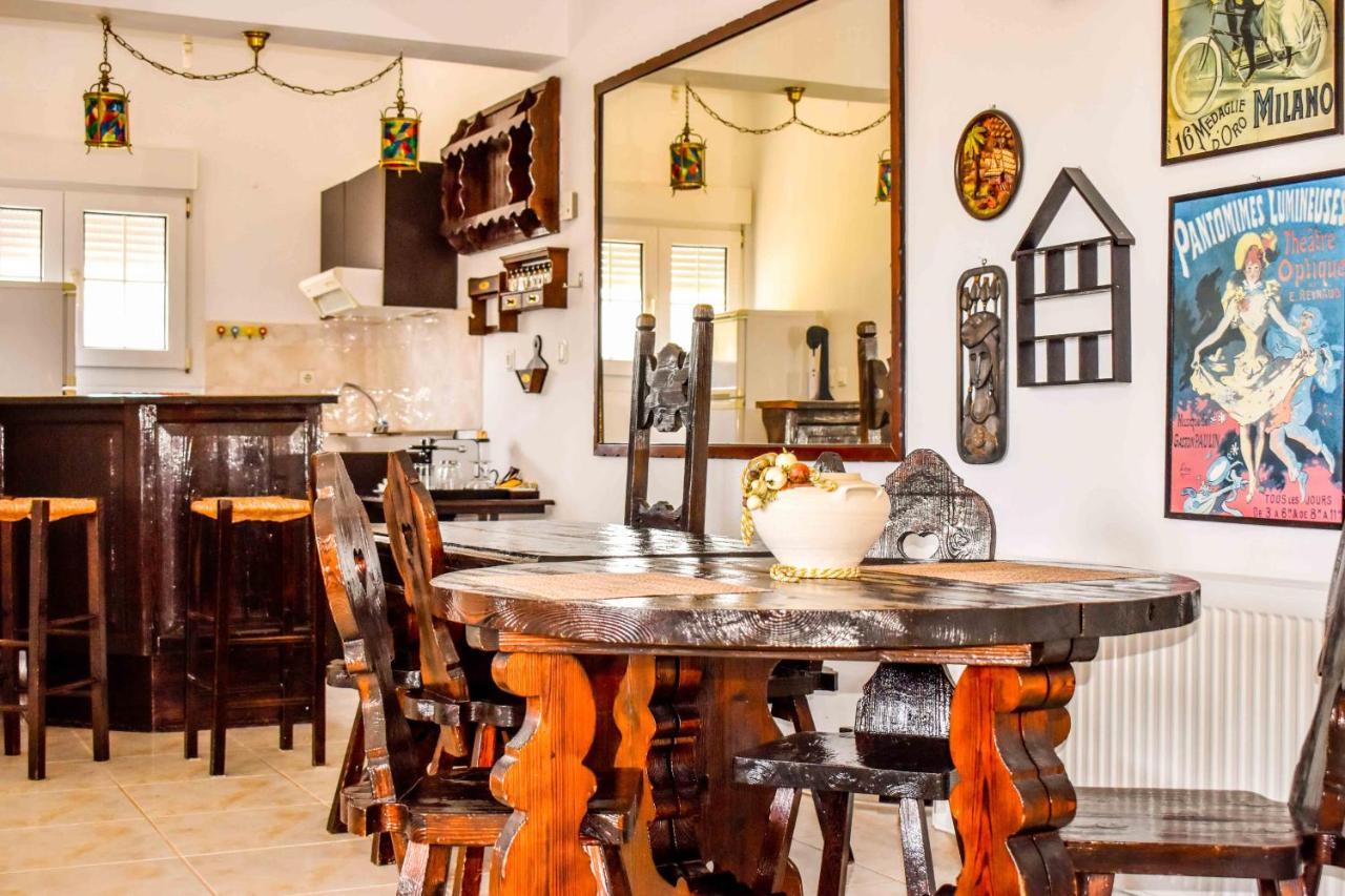Holiday House สเกียธอสทาวน์ ภายนอก รูปภาพ
